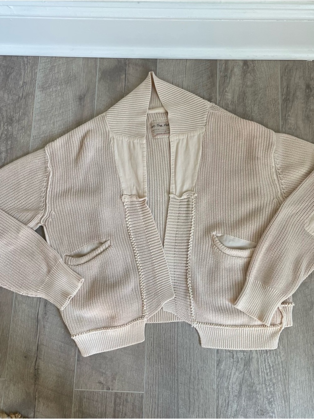 Free People 100% Cotton Worn Thru Surplus cardigan Sweater Champagne Dream large - Picture 4 of 7